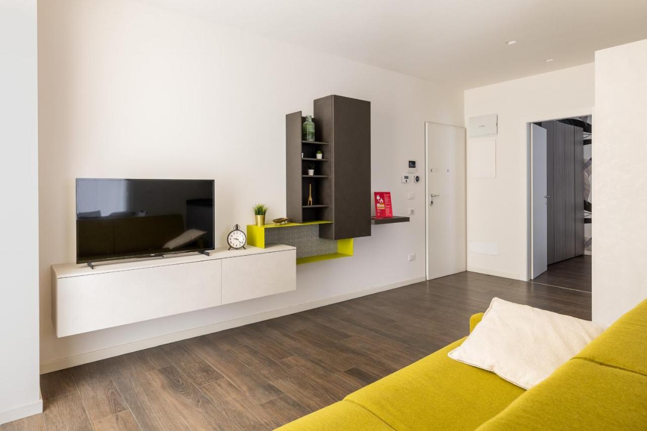 Citrus Apartment By Wonderful Italy Bologna Bagian luar foto
